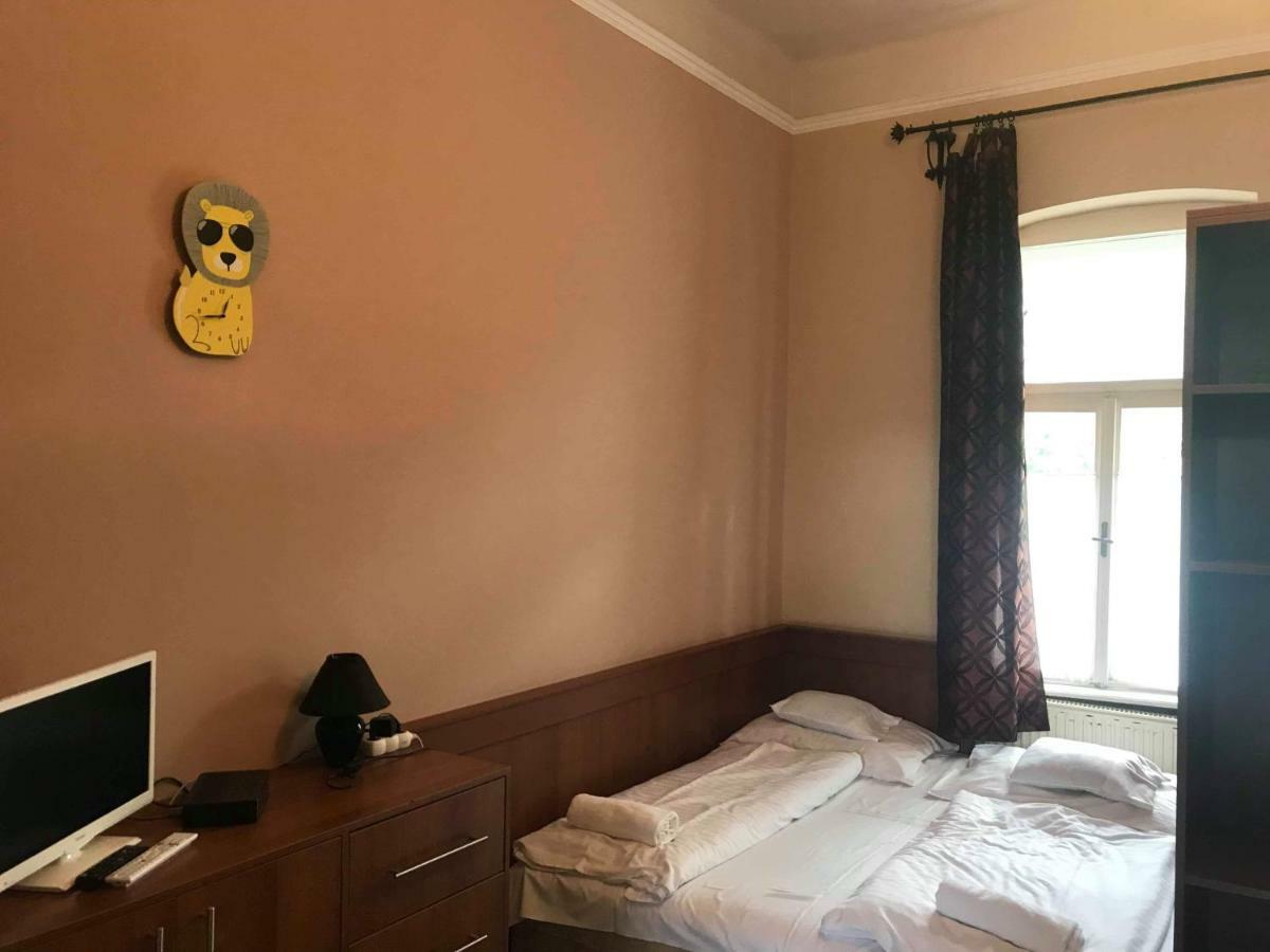 Gyulai Meseház Apartman Exterior foto
